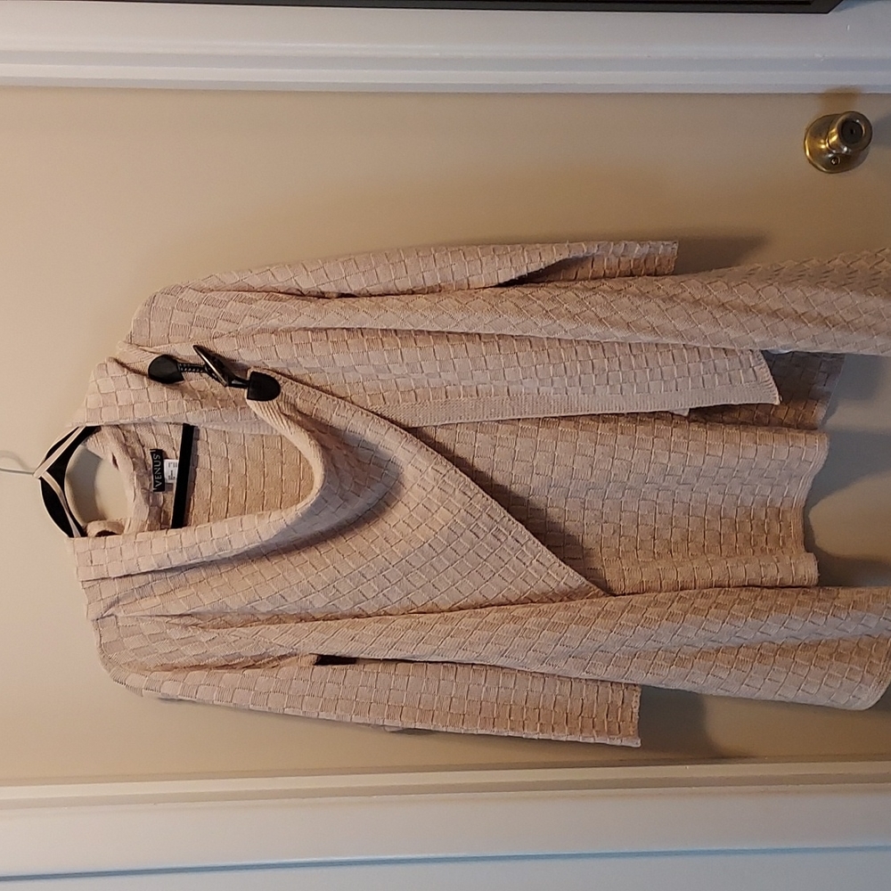 Venus cardigan